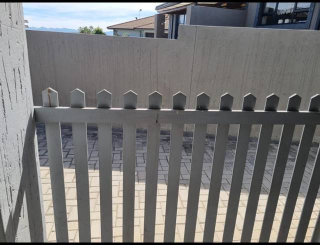 3 BEDROOM PROPERTY TO RENT IN DANA BAY